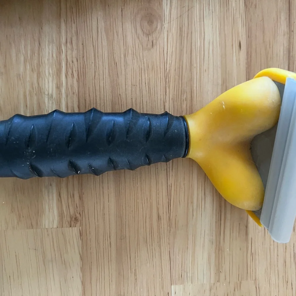 FURminator sleek black